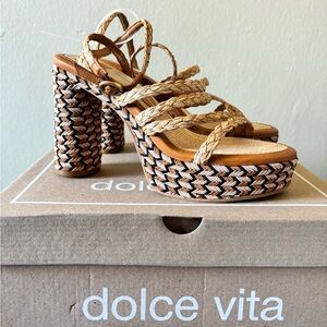 Dolce Vita Catina Heels Size 8 in Tan Raffia Boho Chic